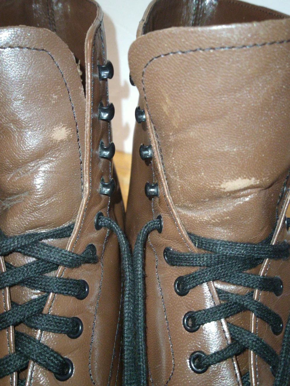 Stacy Adams Brown Leather Lace-Up Chukka Boots